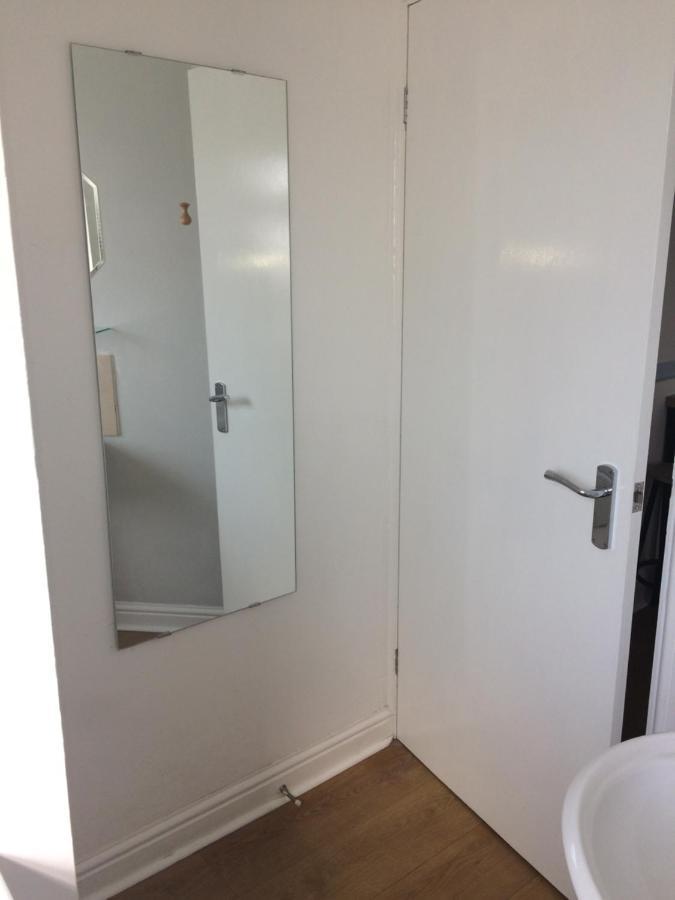 Lovely Little Flat By The Sea In Cleethorpes Eksteriør billede
